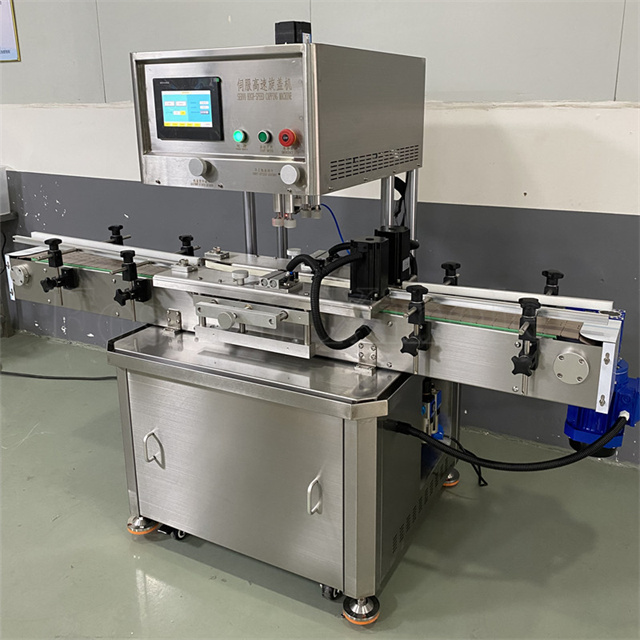 Machine de capsulage pharmaceutique multifonctionnelle à grande vitesse