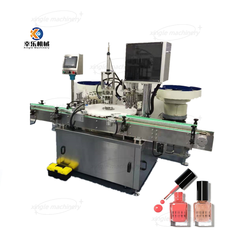 Machine de remplissage et de bouchage