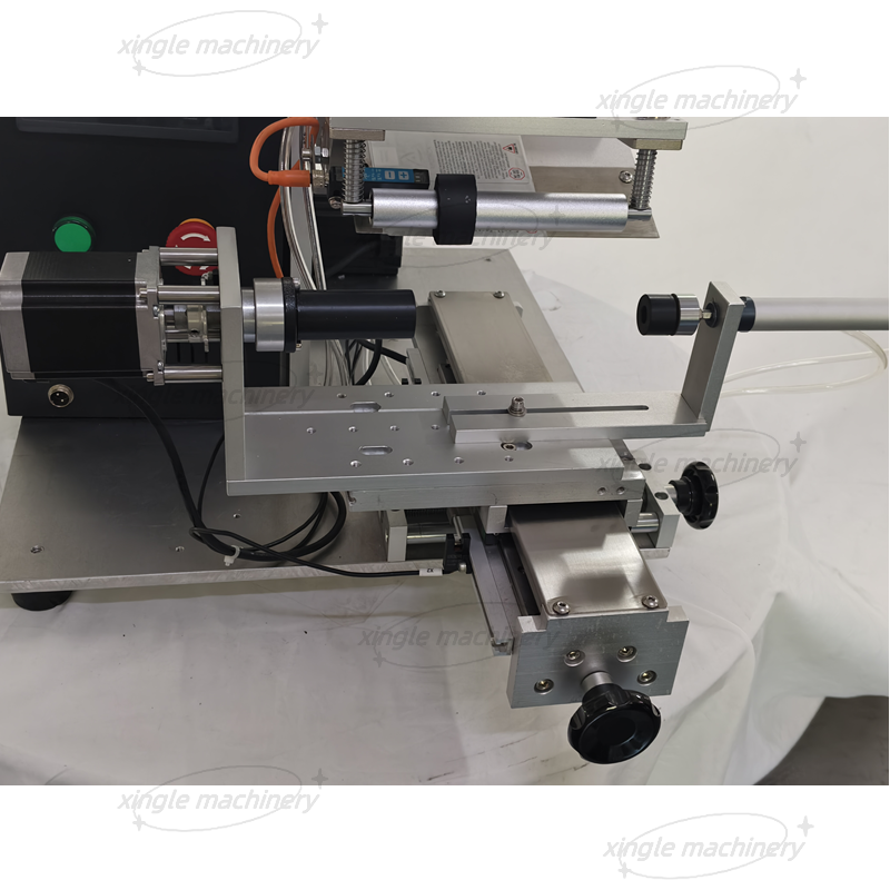 Machine d'étiquetage multifonctionnelle semi-automatique d'autocollant de PLC
